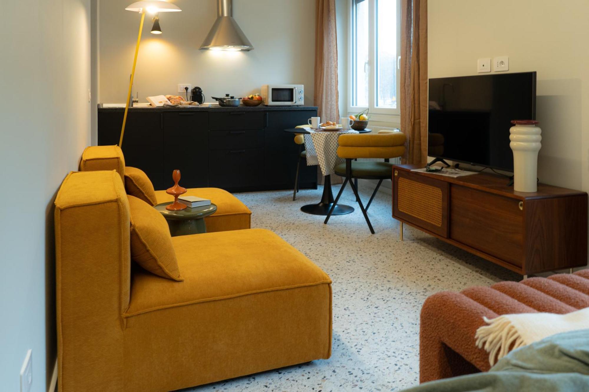 Apartment Vassily Deluxe Metro M1 Rembrandt 45 *